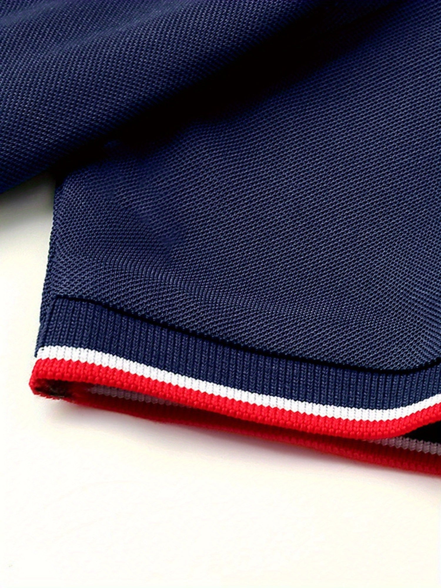 Green Crocodile Graphic Print Men's Casual V-neck T-shirt Short Sleeve Summer Men's Clothes Comfortable Breathable Regular Fit Golf Polo Shirt Button Down