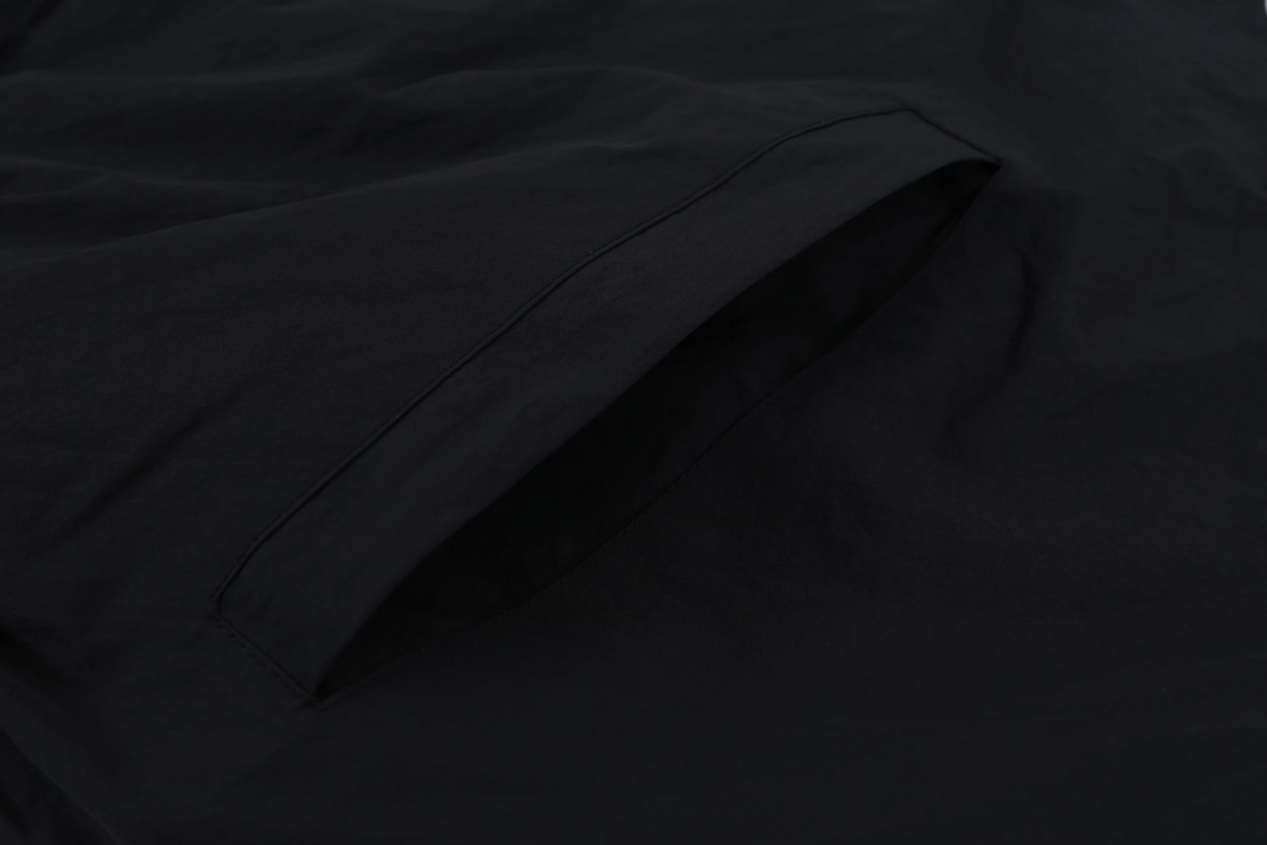 Men's Clothing new sweatshirt is fashionable, casual, cold and warm, with the same jacket for men and women. windbreaker