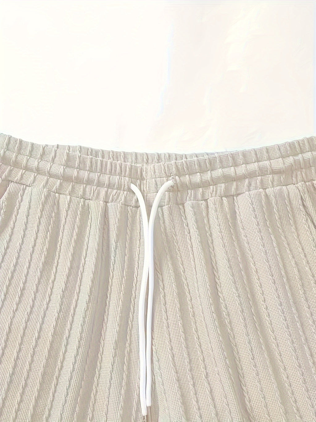 2pcs Men's Stylish Jacquard Drop-Shoulder T-shirt & Casual Shorts Set, Men's Clothes For Summer Daily Wear/Holiday/Beach/Party